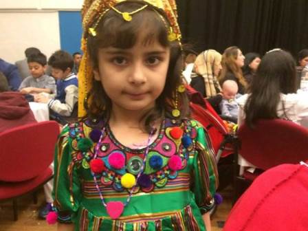 یک کودک در گردهمایی نوروزی افغانستانی ها در  کانادا
