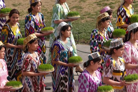دختران سبزه در دست قزاق